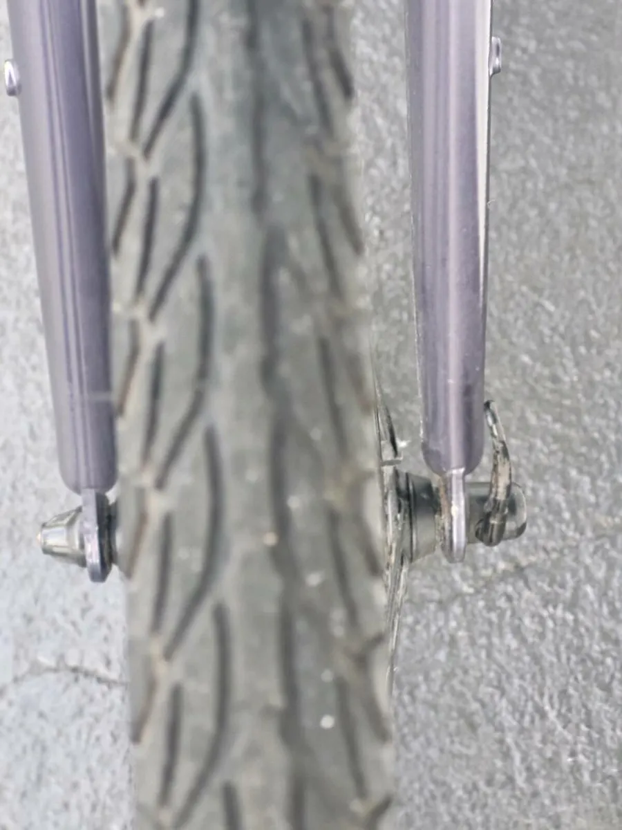 GIANT LIV ALIGHT 3 LADIES ALLUMINIUM HYBRID BIKE - Image 3