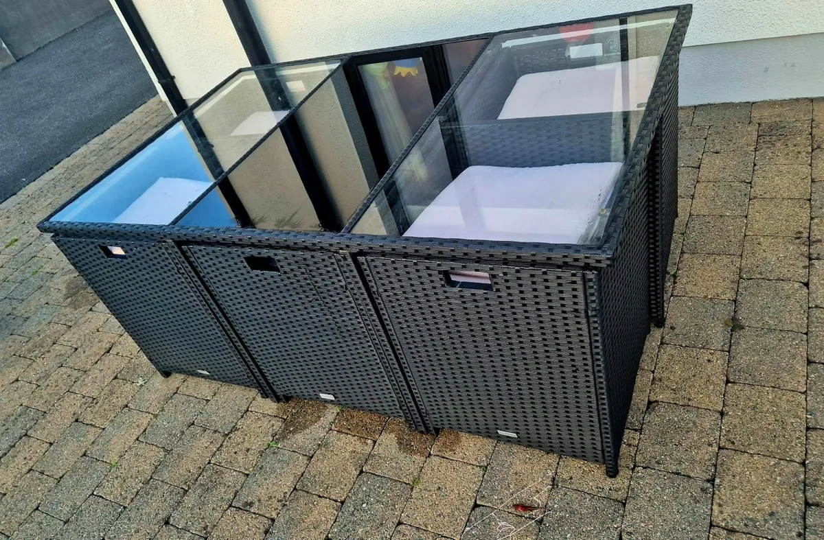Garden Furniture - Image 4