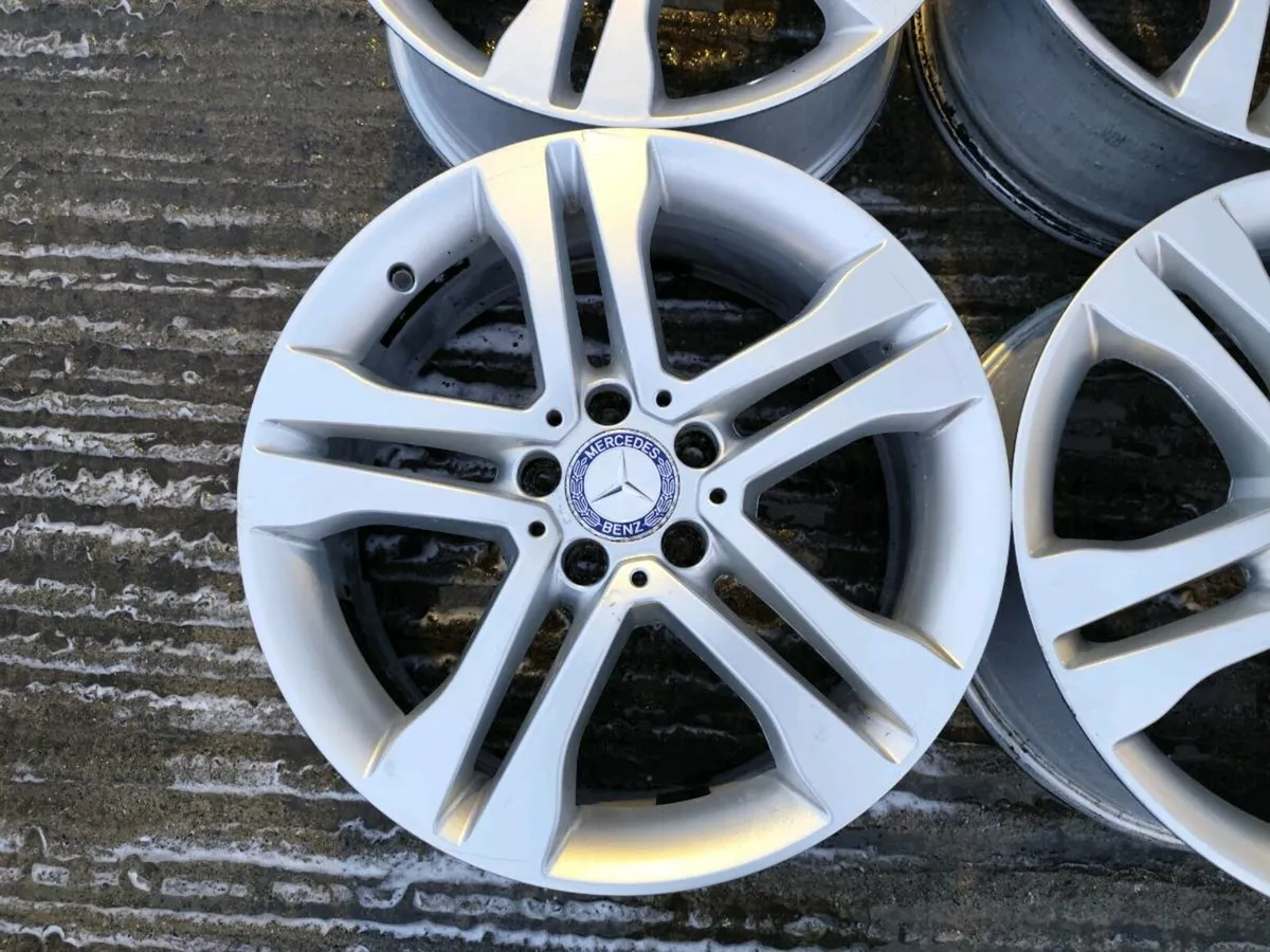18" Mercedes alloy wheels - Image 2