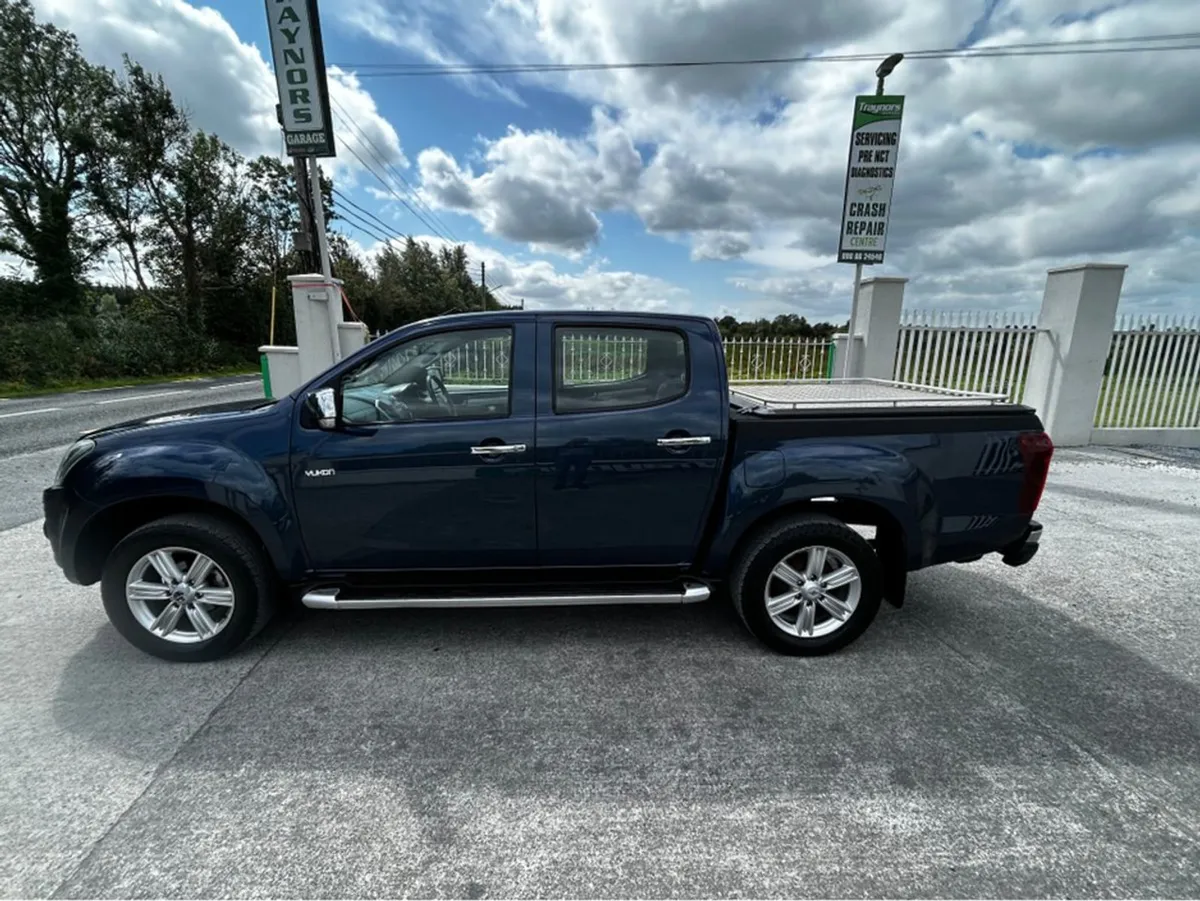 Isuzu D-Max 1.9 Yukon 5 Seater Crew CAB  333 Road - Image 4
