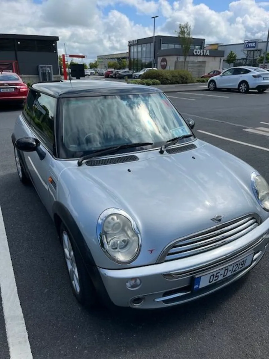 Mini Cooper 2005 - Image 1