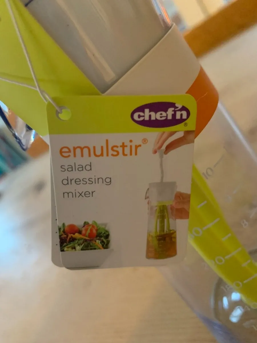 Salad dressing mixer - Image 2