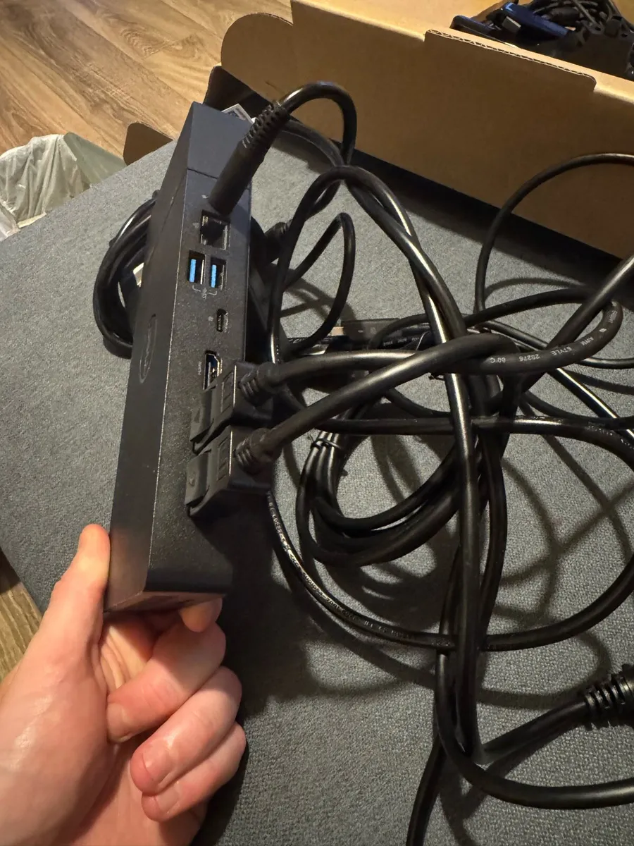 Dell Docking Station WD19S 180W - Image 1