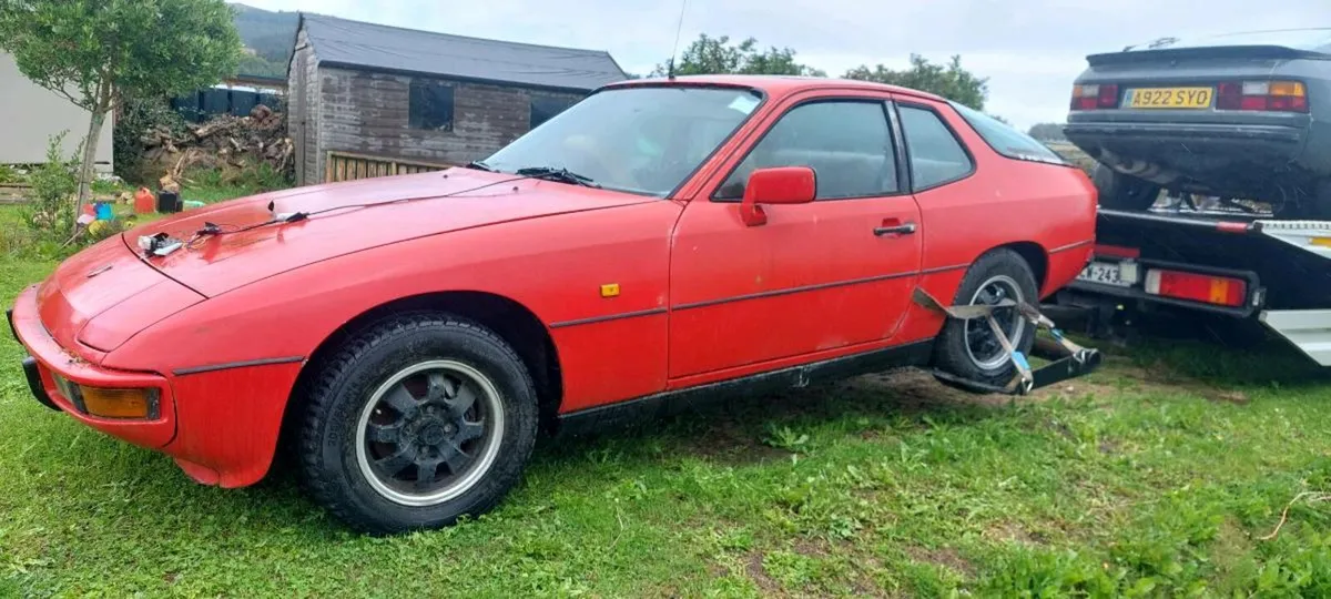 Porsche 924 - Image 1