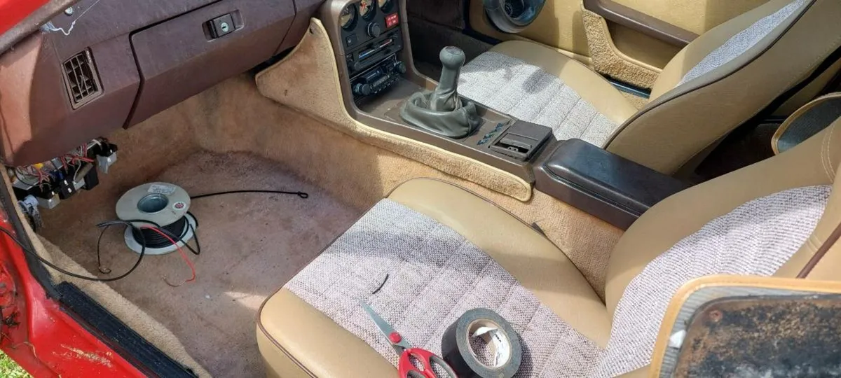 Porsche 924 - Image 4