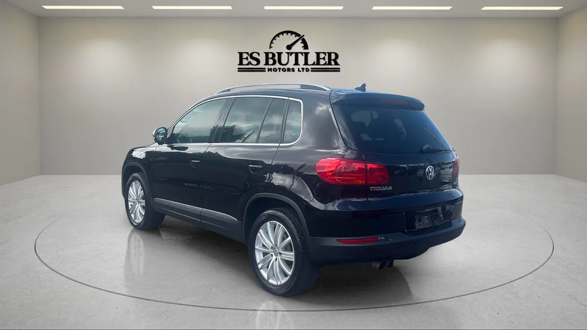 152 VW Tiguan 1.4TSI AUTO Lounge Model 1YR WARRANT - Image 3