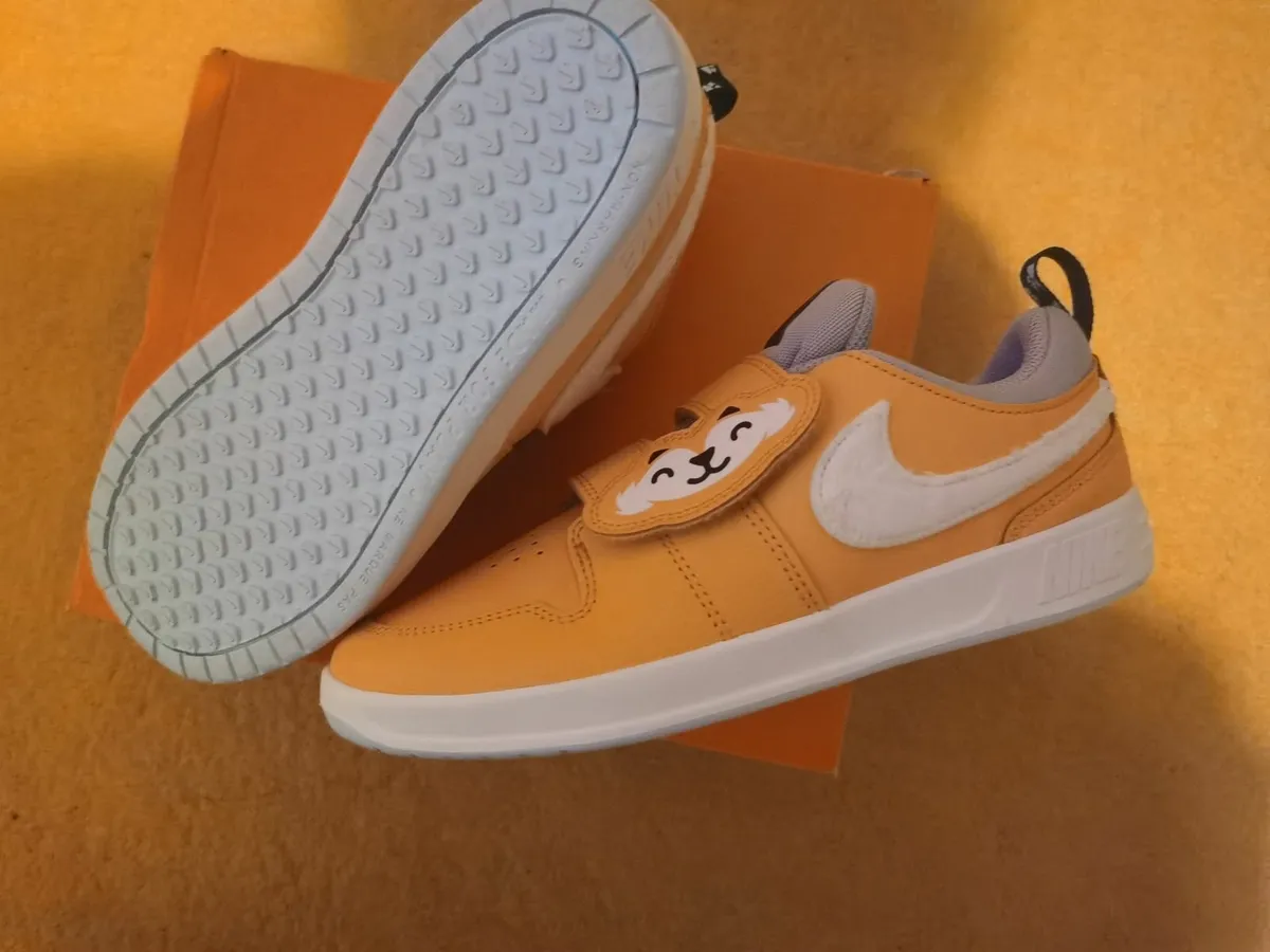 Nike Piko 5 lil New UK 2.5 for Boys and Girls - Image 2
