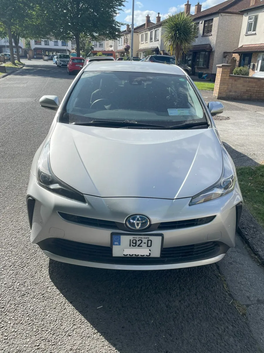 Toyota Prius 2019 - Image 1