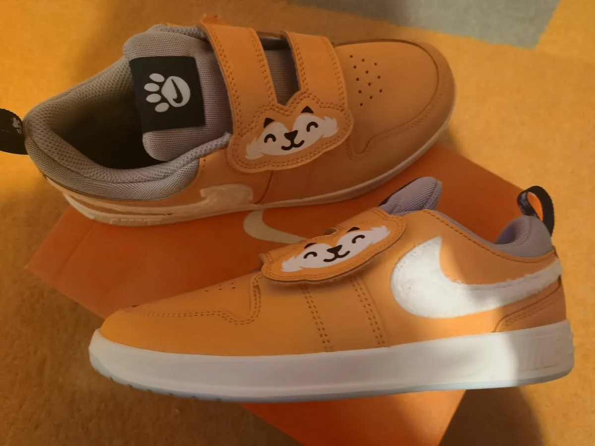 Nike Piko 5 lil New UK 2.5 for Boys and Girls - Image 3