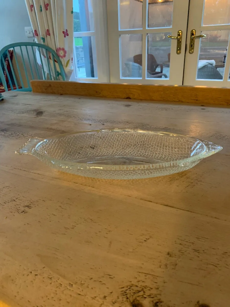 Fish serving dish - Image 1