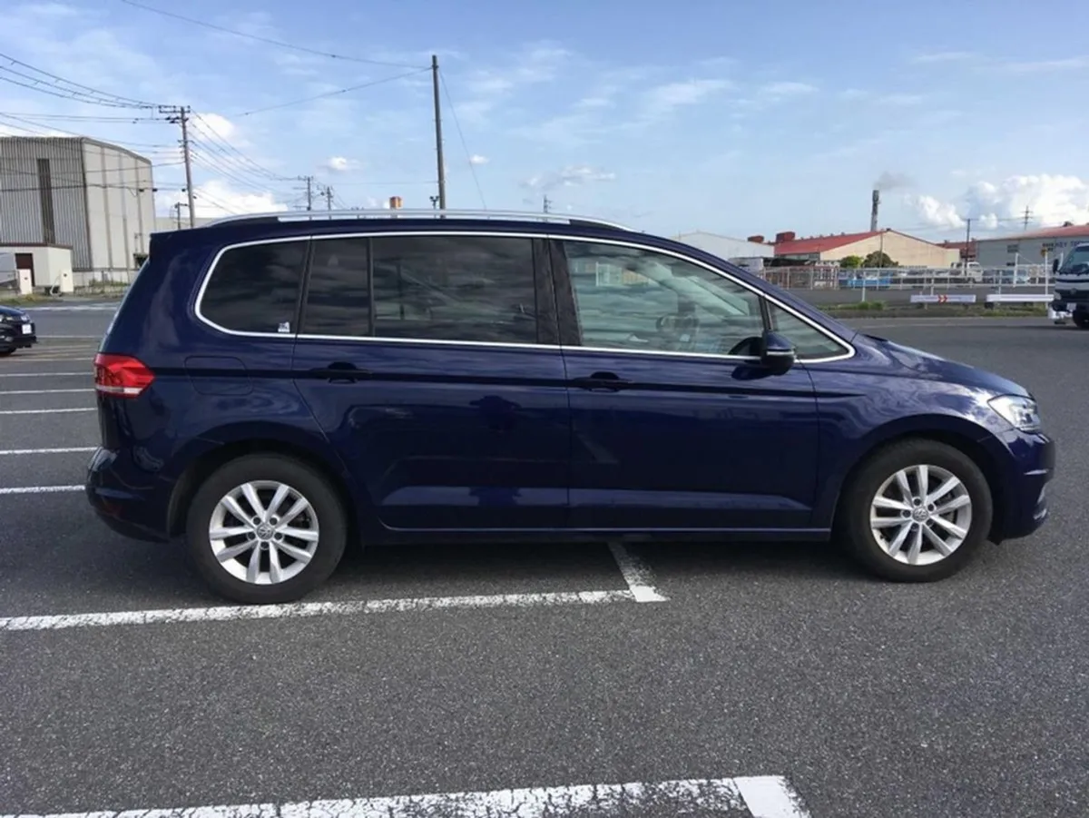 Volkswagen Touran 1.4 TSI Comnfortline 7-seater A - Image 2
