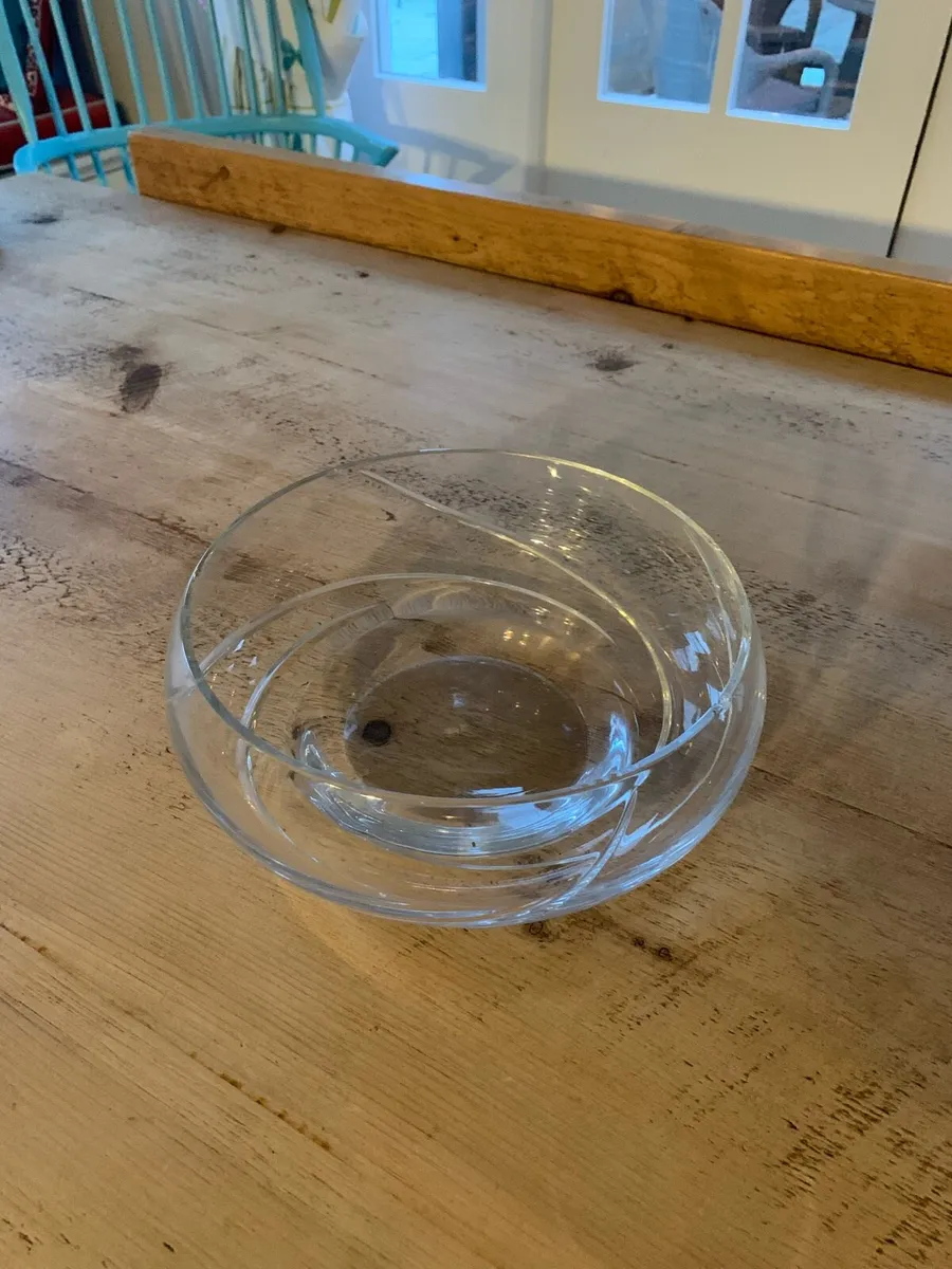 Louise Kennedy glass bowl - Image 2