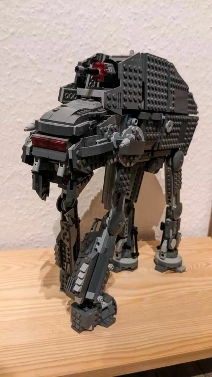 Lego Star Wars 75189 - Image 2
