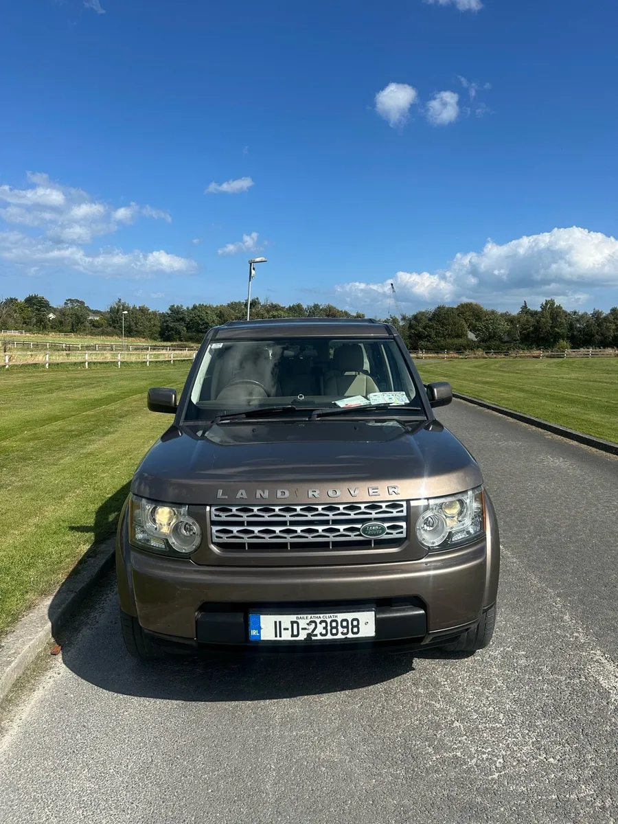 Land Rover Discovery Crewcab 2011 - Image 2