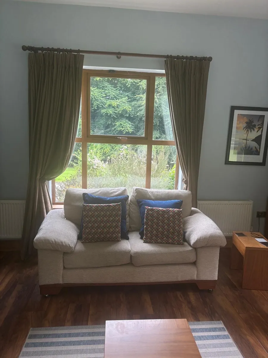 Couch and armchairs - Image 1