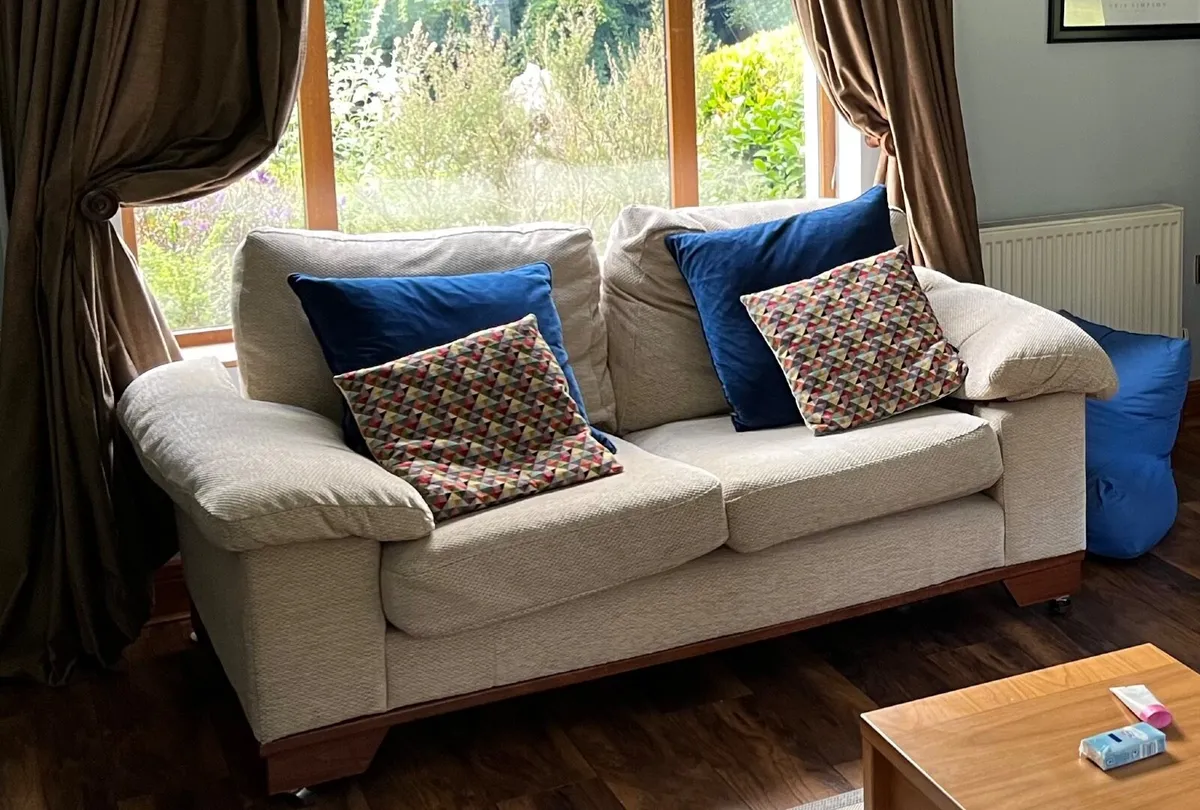 Couch and armchairs - Image 3