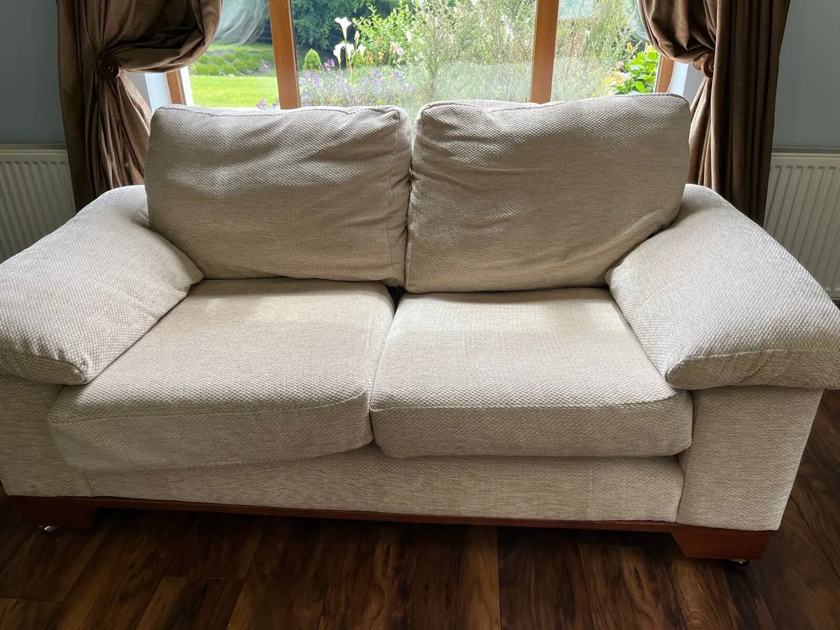 Couch and armchairs - Image 4