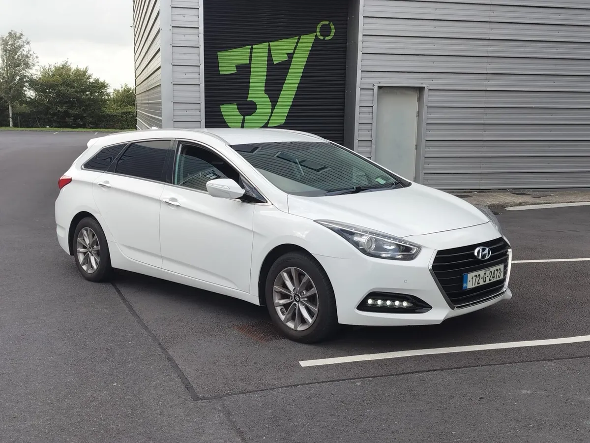 Hyundai i40 estate - Image 1