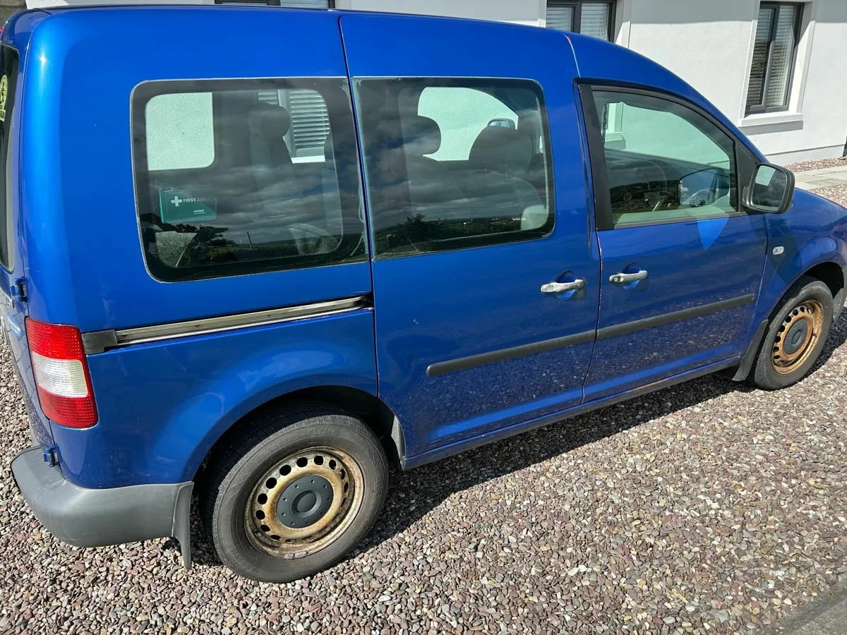 Volkswagen Caddy 2007 - Image 4