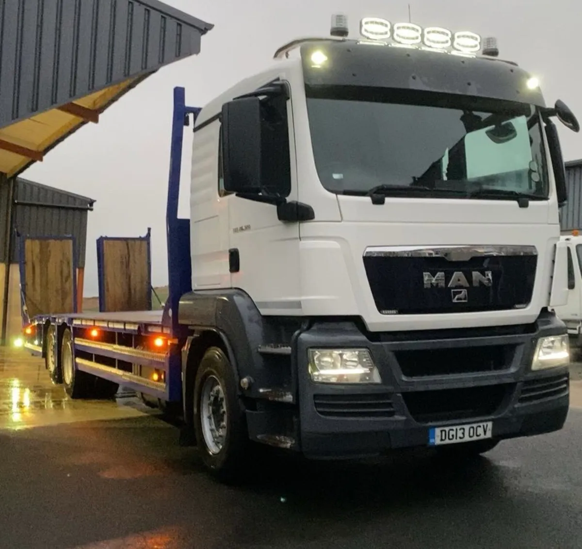 Man Beavertail Plant Lorry - Image 1