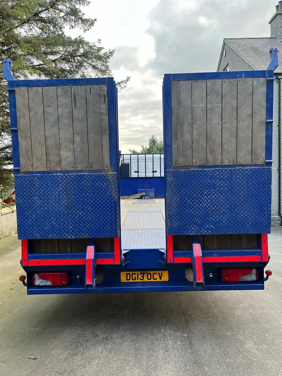 Man Beavertail Plant Lorry - Image 3