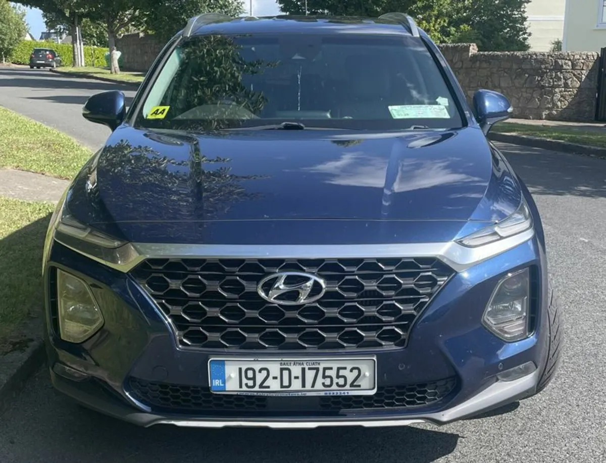 Hyundai Santa Fe 2019-2 Executive Plus 2WD, 7-seat - Image 2
