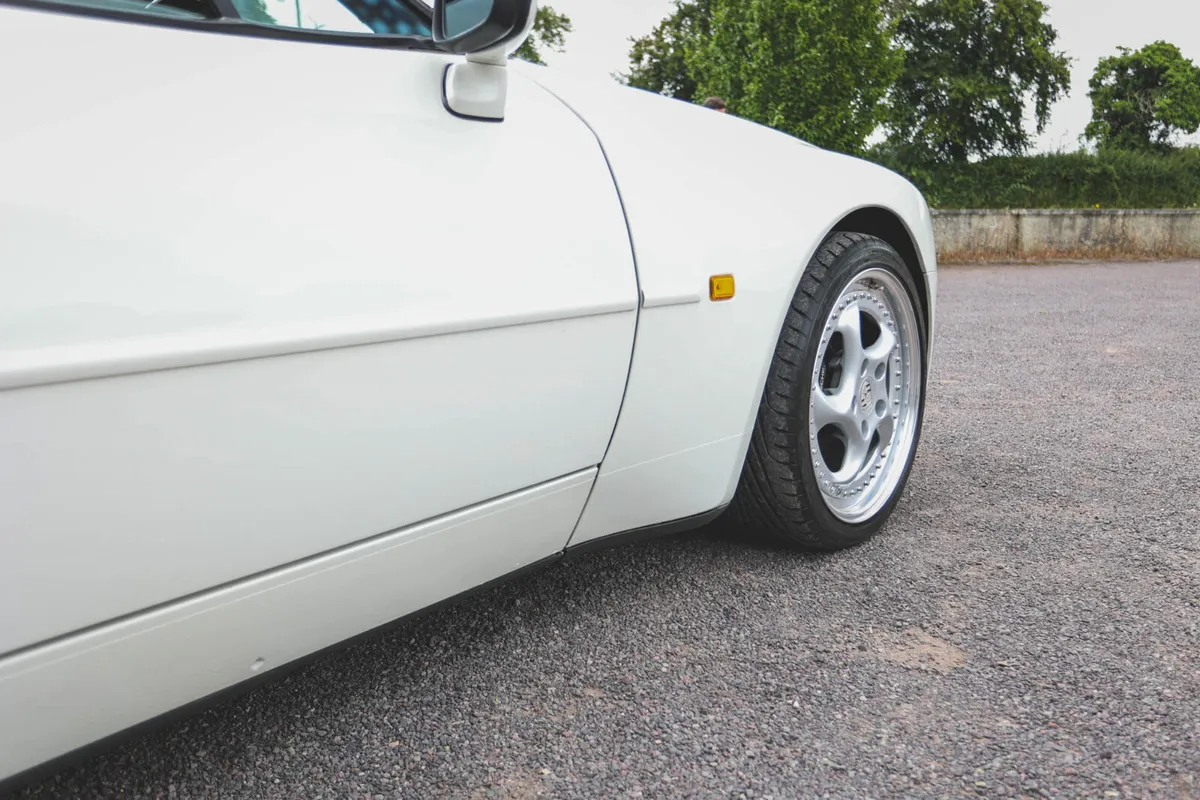 1989 Porsche 944 S2 Cabriolet - Image 3
