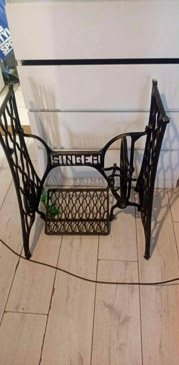 Singer sewing machine