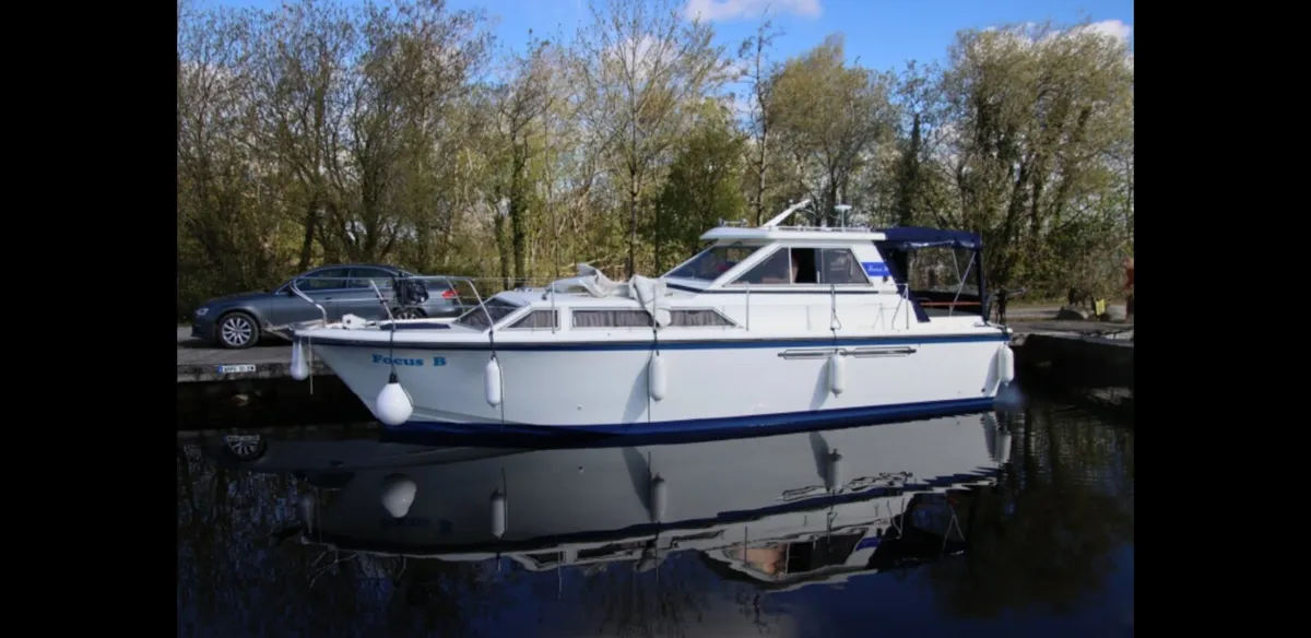 Princess 33 - Image 1