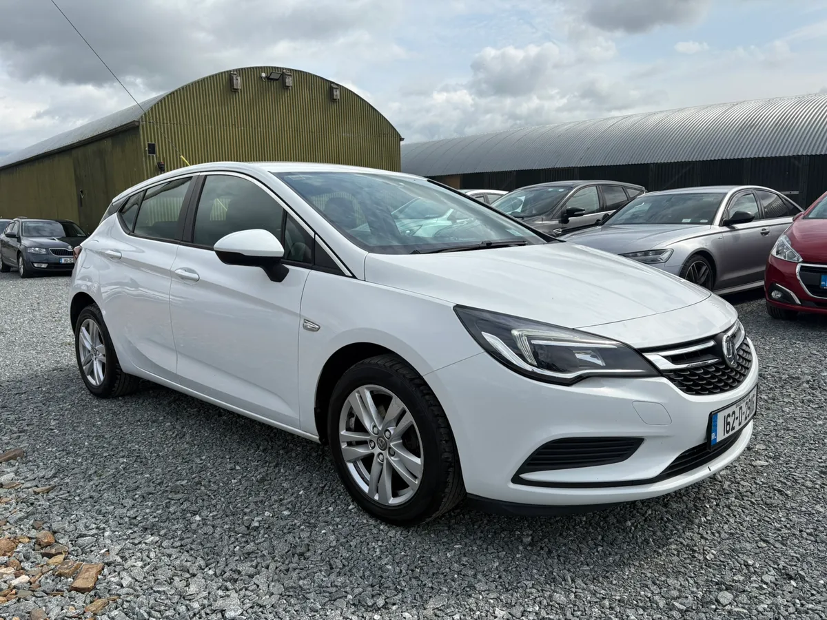 2016 Vauxhall Astra Techline ONLY 98,100 KM - Image 2