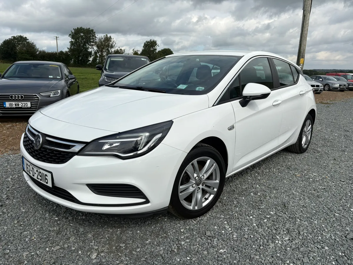 2016 Vauxhall Astra Techline ONLY 98,100 KM - Image 3