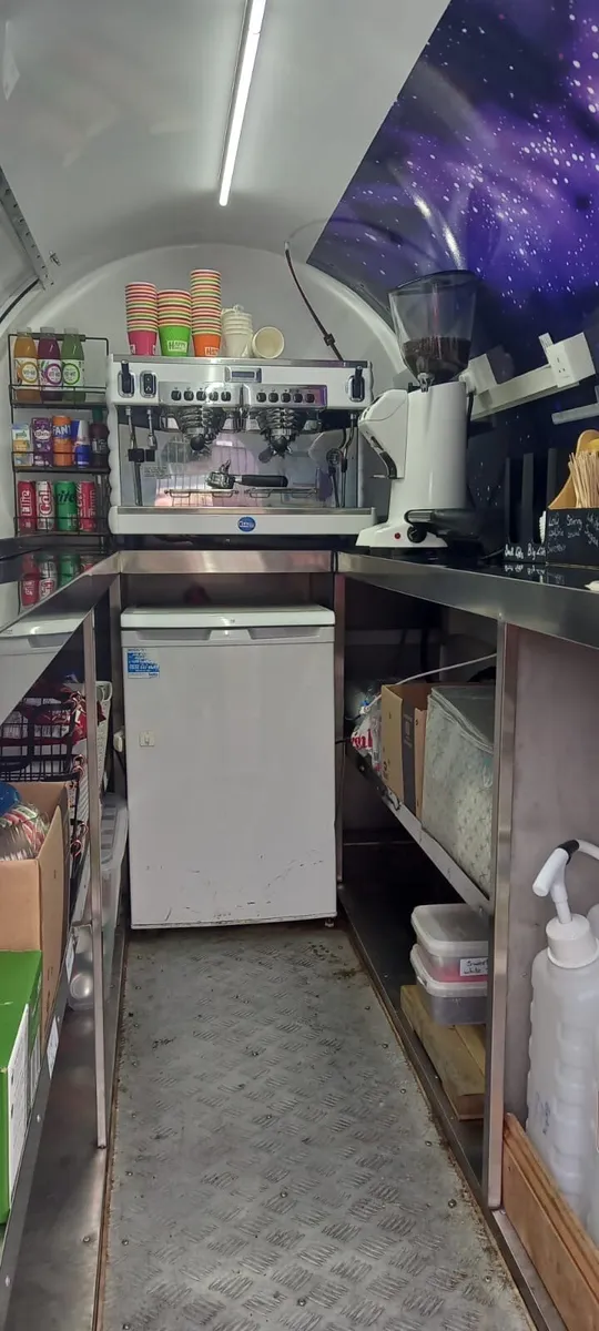 Catering trailer - Image 3