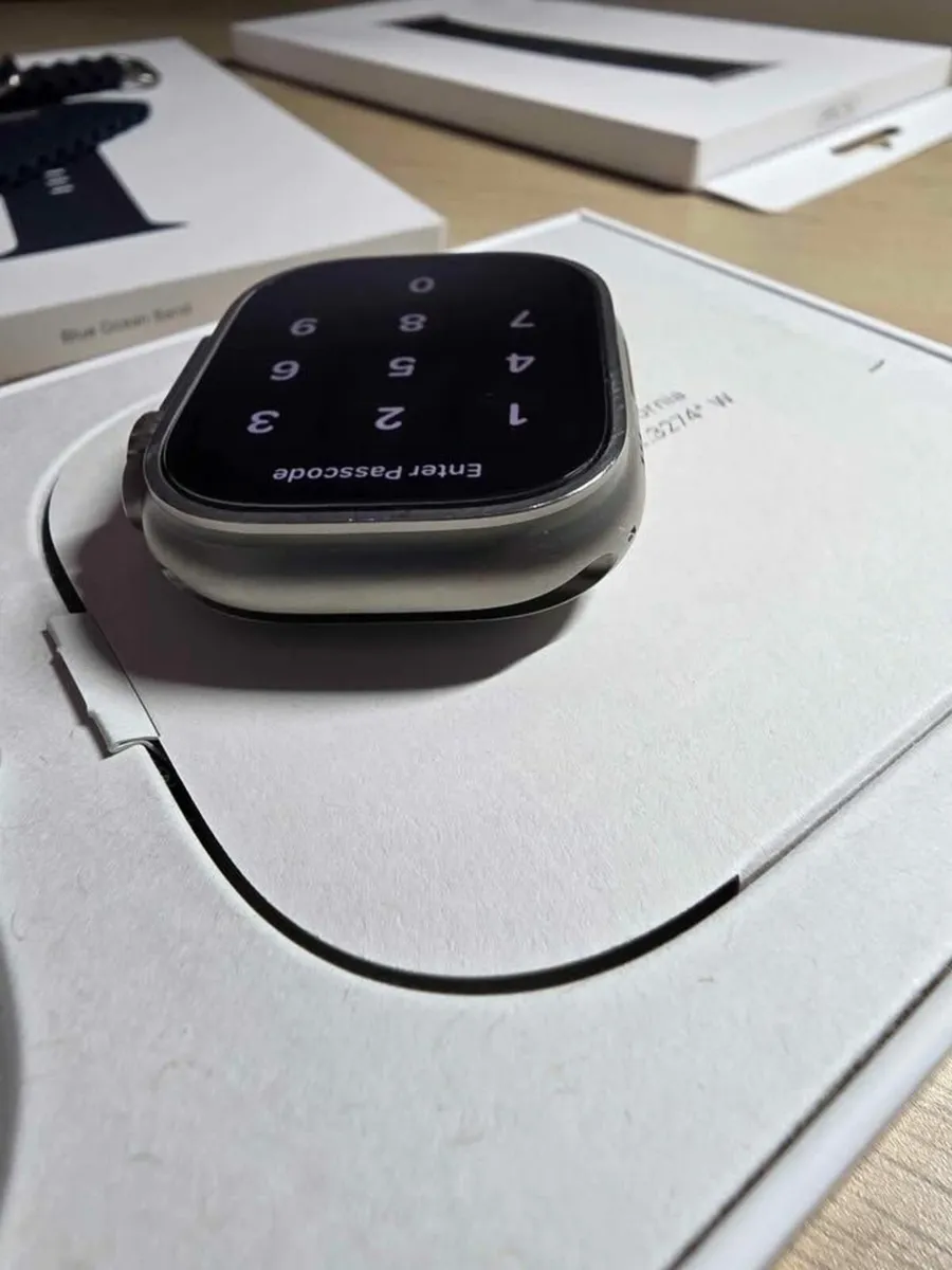 Apple Watch Ultra 2 - Image 2