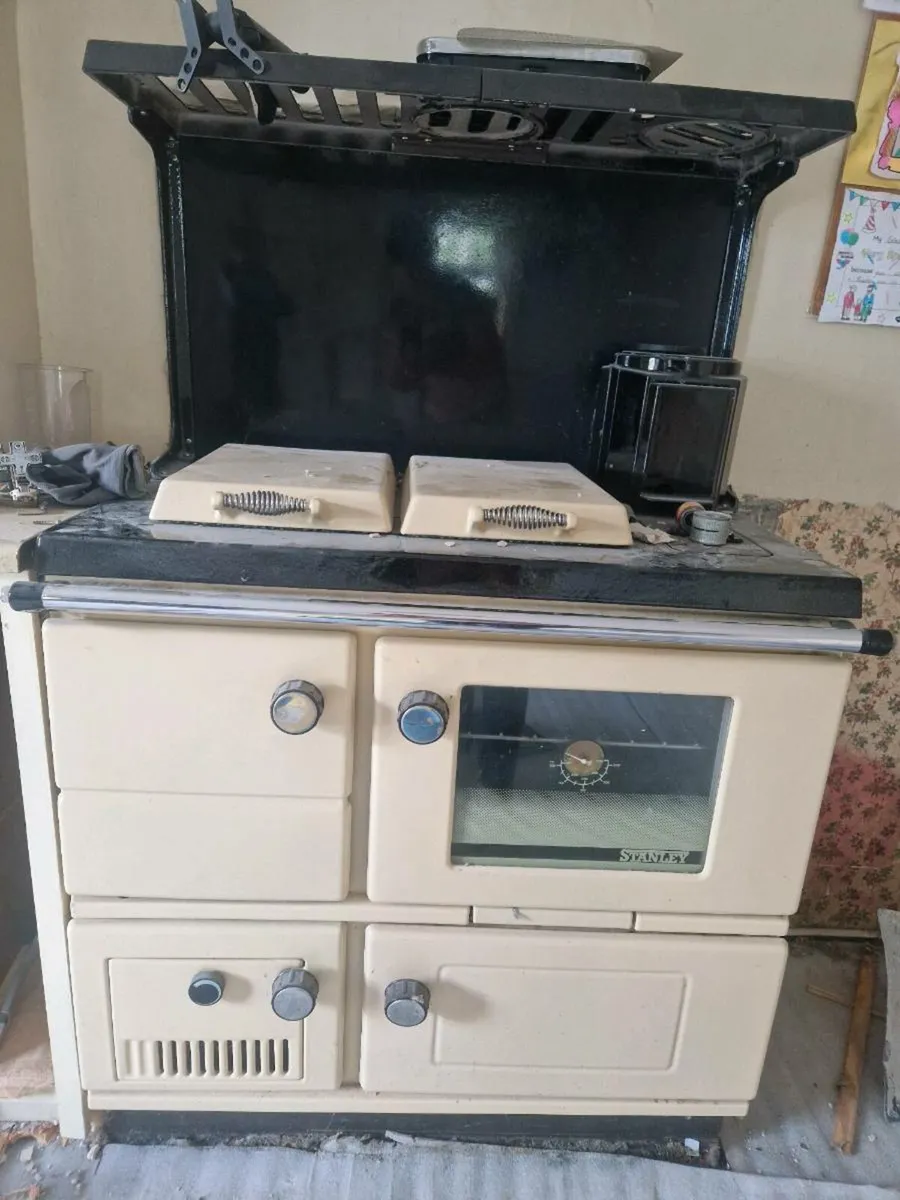 Stanley oil cooker - Image 1