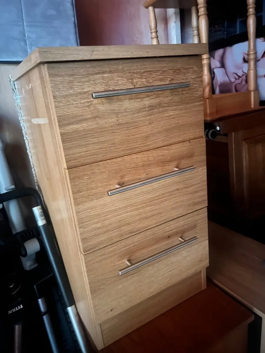 Oak Lockers 2 - Image 1