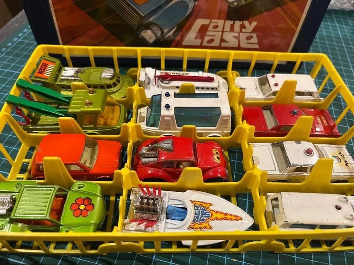 Lesney Matchbox Diecast SUPERFAST Series  1970' with case - Image 2