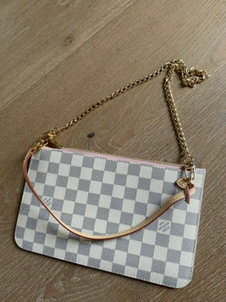 Louis Vuitton Pochette - Image 1