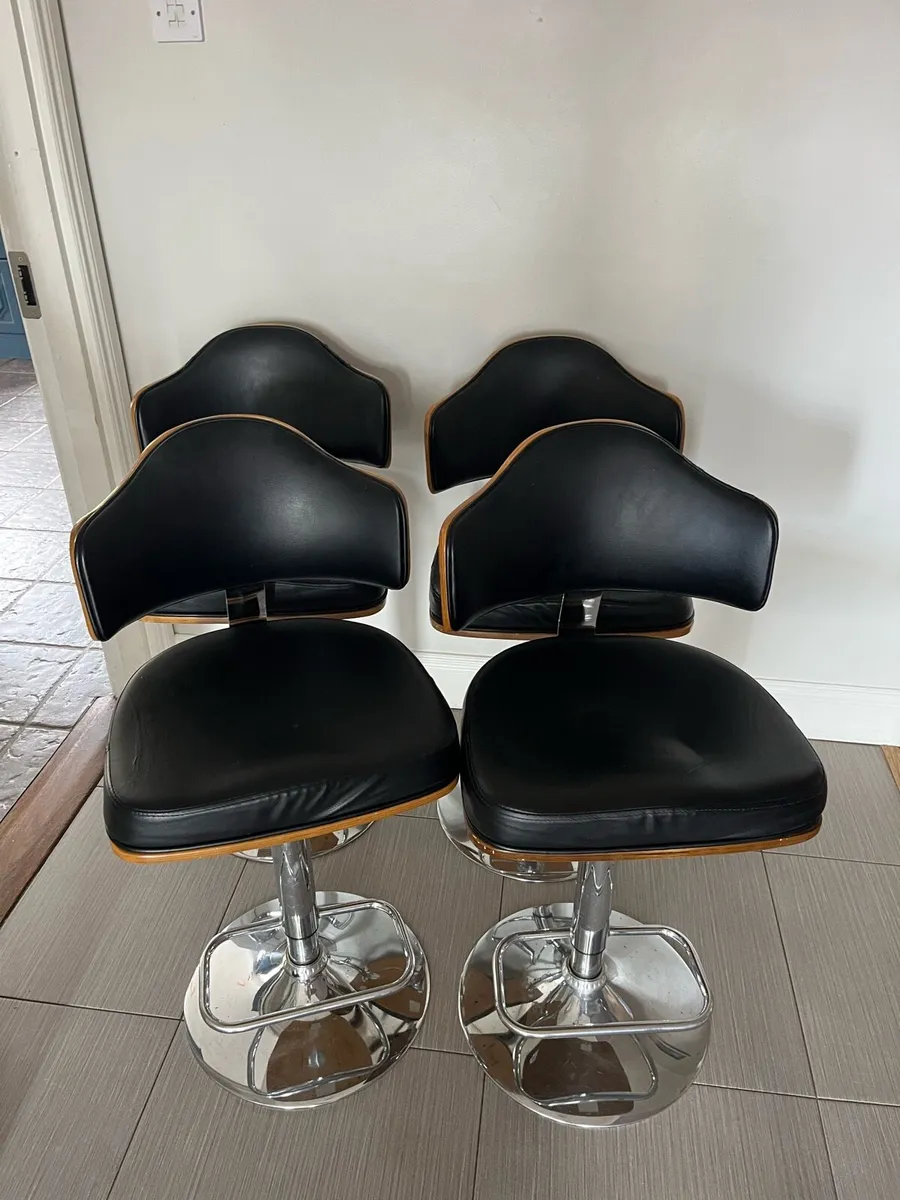 Kitchen stools - Image 1