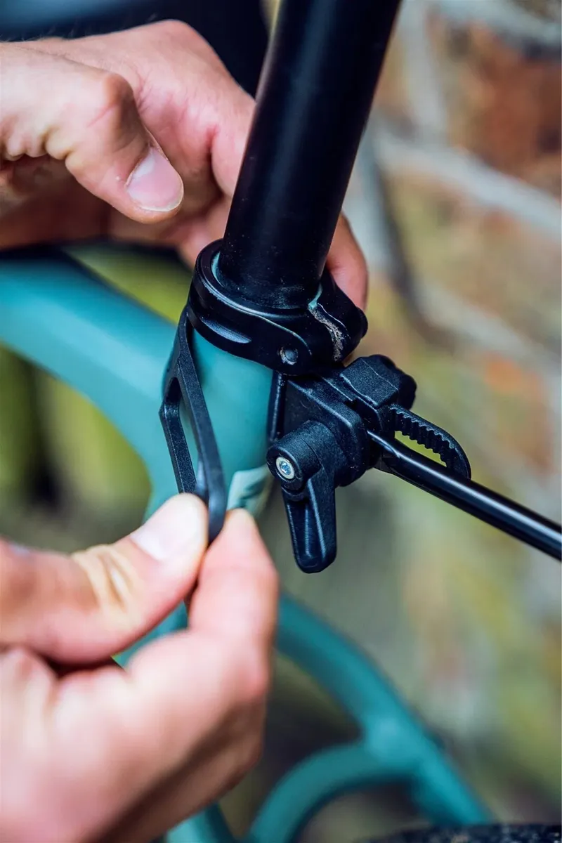 Ortlieb quick rack with Ortlieb fender - Image 4