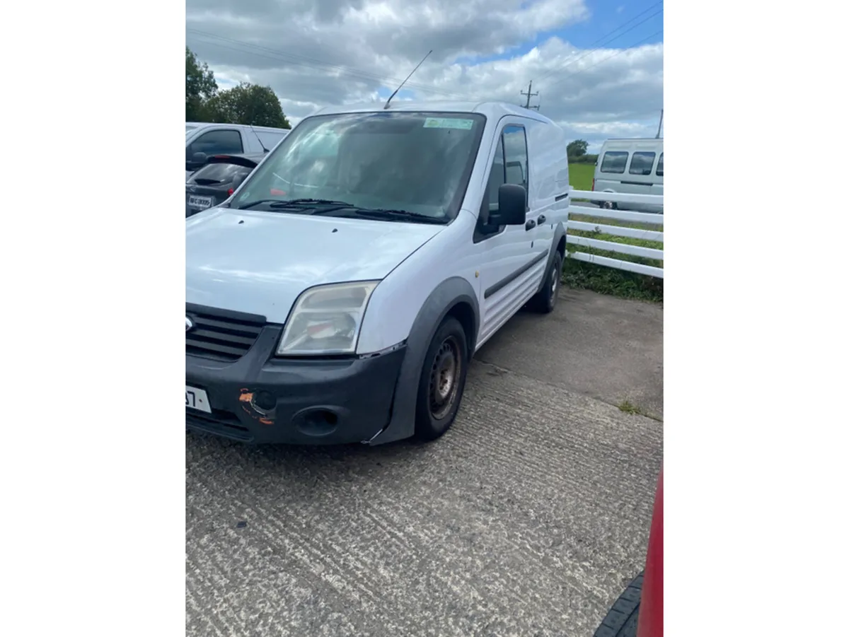 Ford Transit Connect SWB 1.8 TDCI 75PS 5DR - Image 4