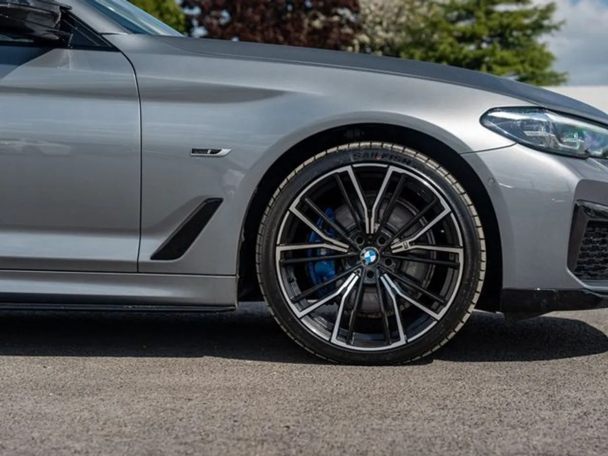 BMW 5 Series 530E M Sport - Image 4