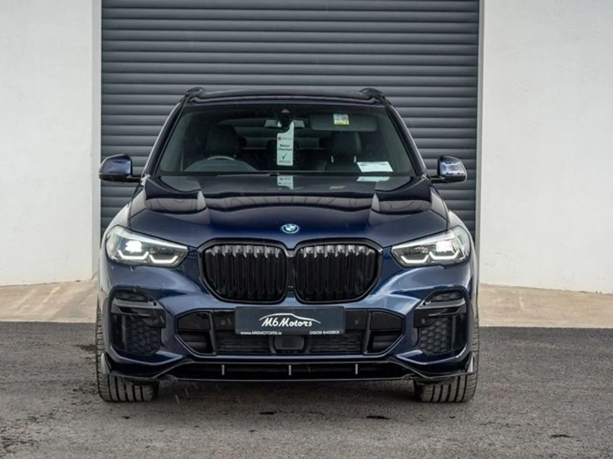 BMW X5 Xdrive45e M Sport  tanzanite Blue - Image 2