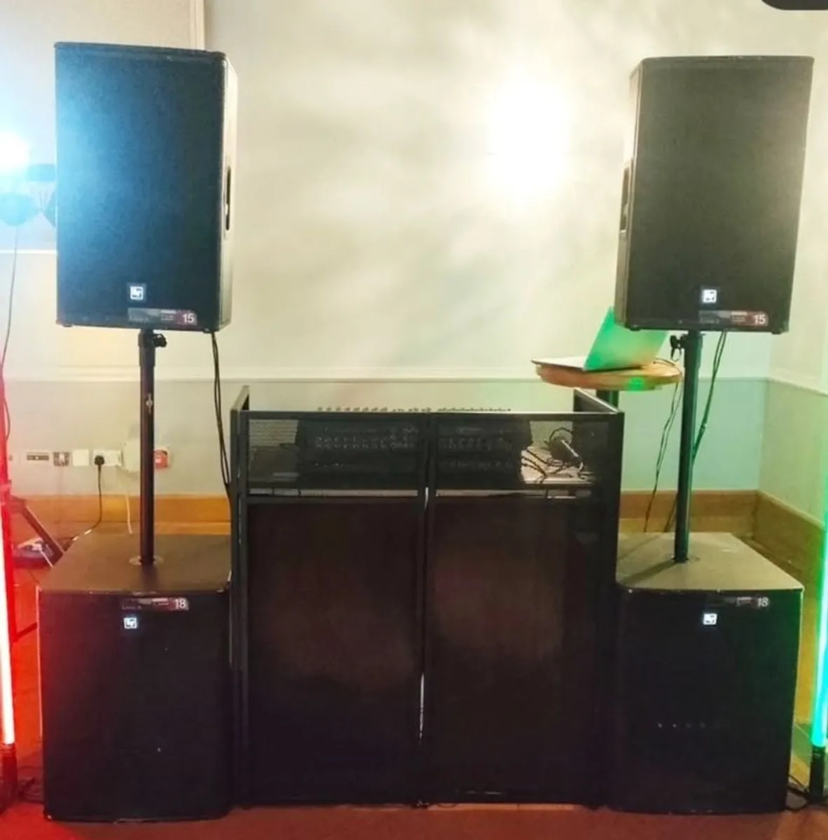 2 x EV ELX 15' tops, 2 x EV ELX 18' subs..2 x poles..comes with light duty covers - Image 1
