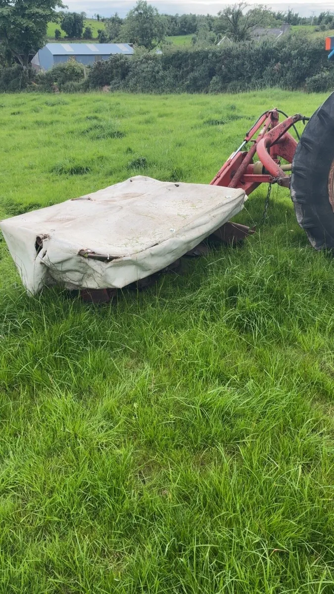 Kuhn gmd 44 mower - Image 1