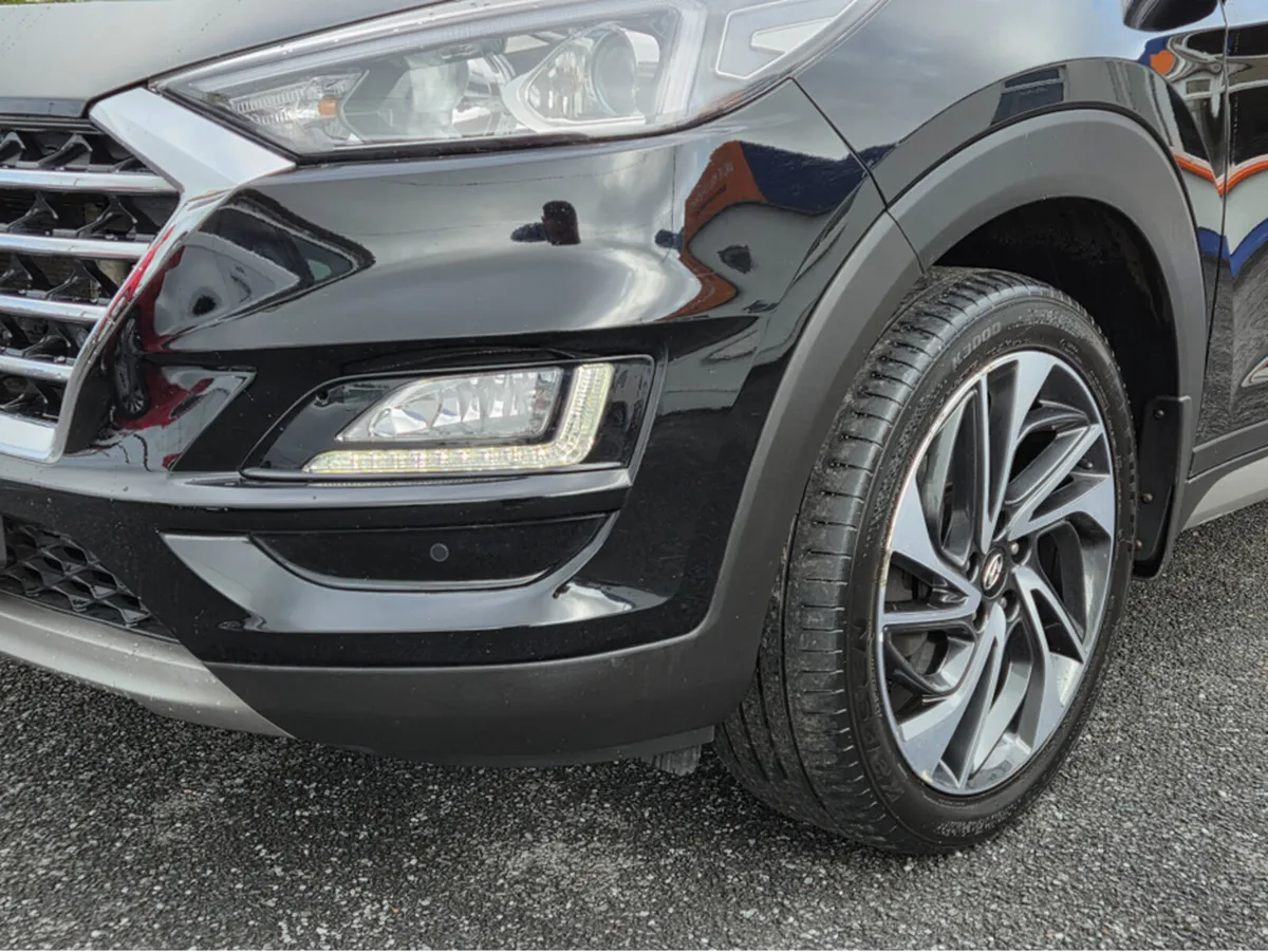 Hyundai Tucson IX35 EXECUTIVE PLUS 5DR - Image 2