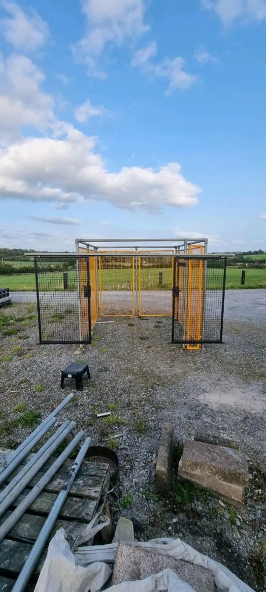Industrial cage - Image 3