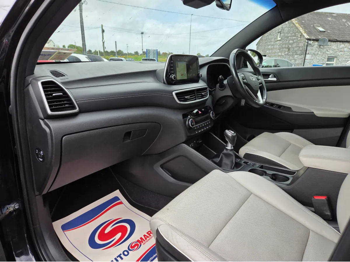 Hyundai Tucson IX35 EXECUTIVE PLUS 5DR - Image 4