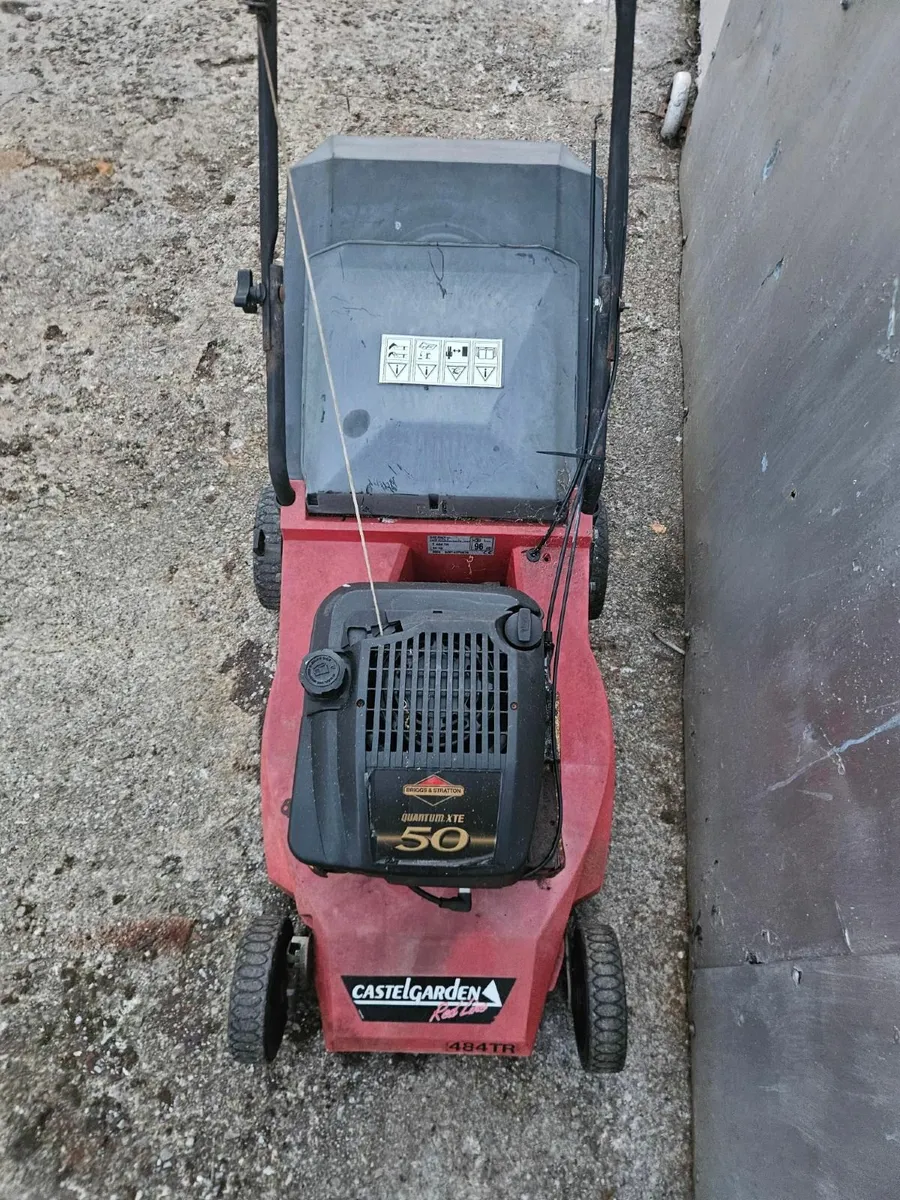 Lawnmower - self drive - Image 2
