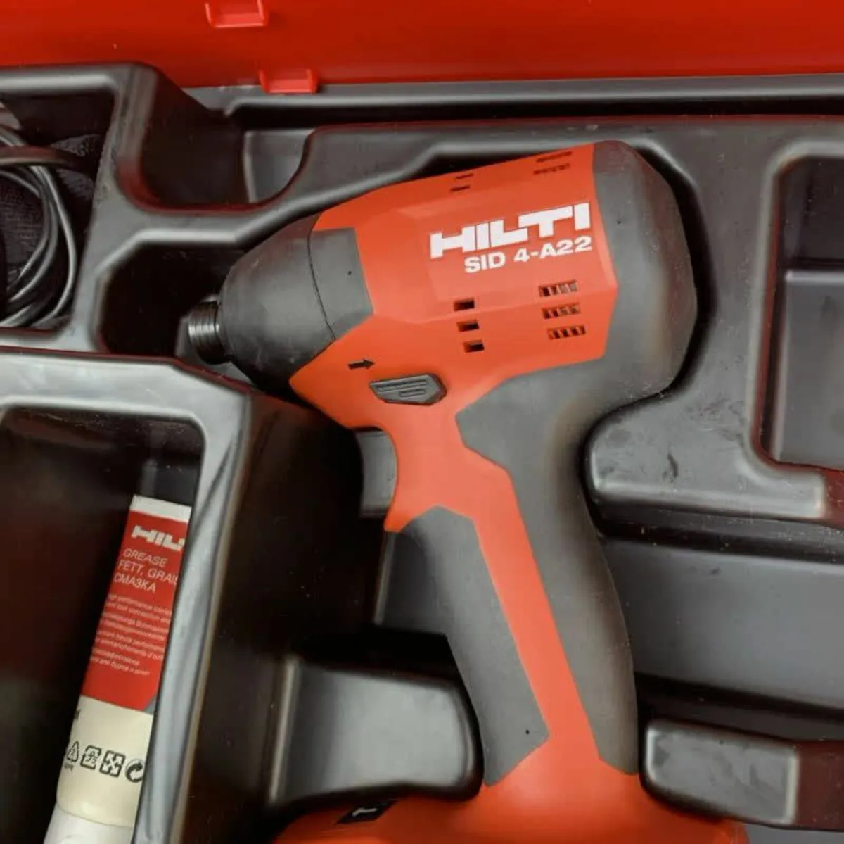 Hilti Sid 4-A22 Impact Driver Tool with Battery - Image 3