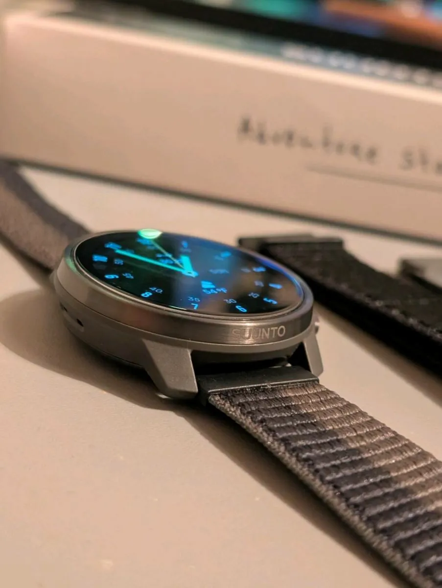 Suunto Race S Titanium - W Box - *Like New* - Image 2
